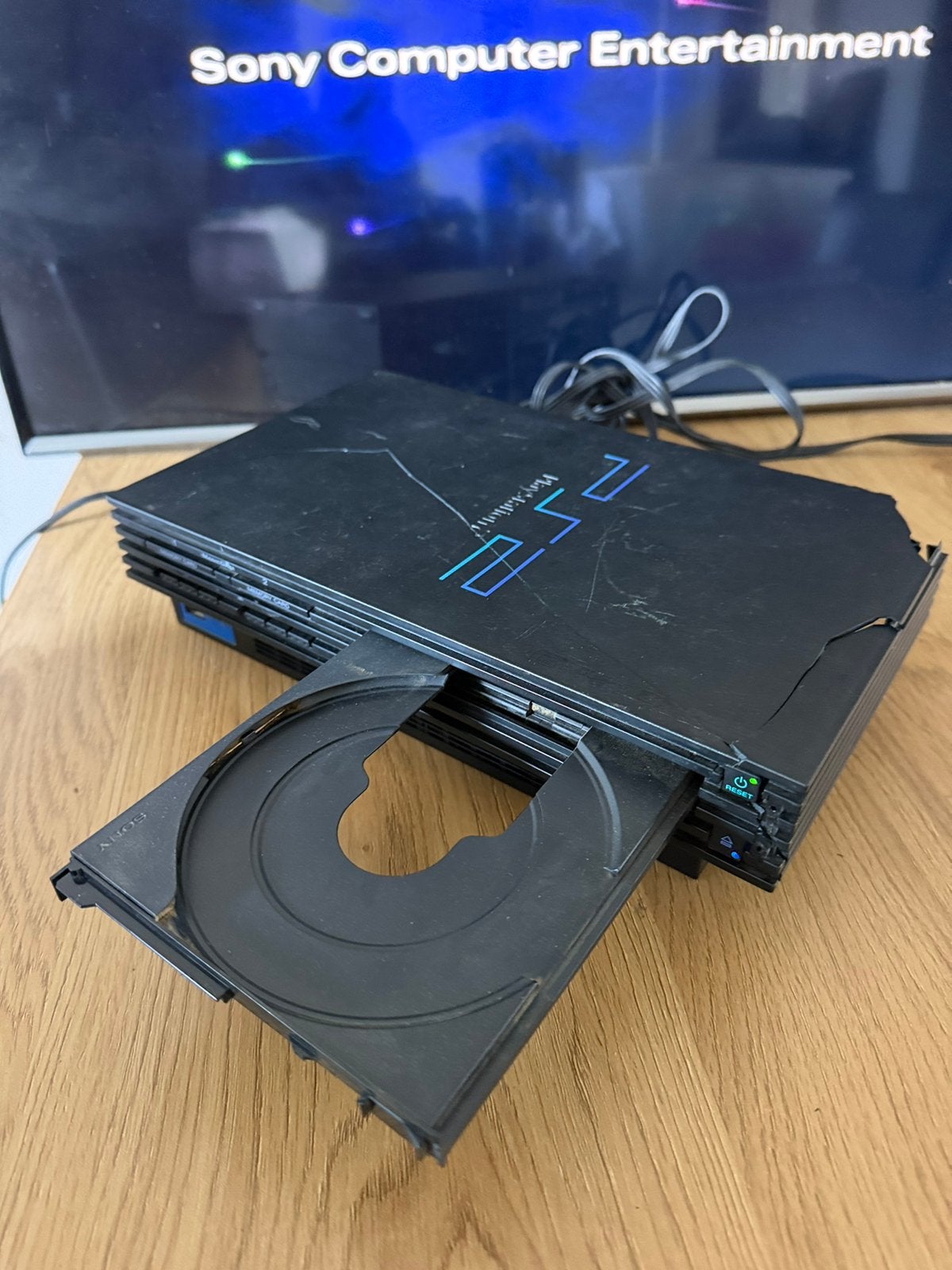 Beschadigde playstation 2 phat, Ophalen of Verzenden, Zonder controller, Niet werkend, Phat