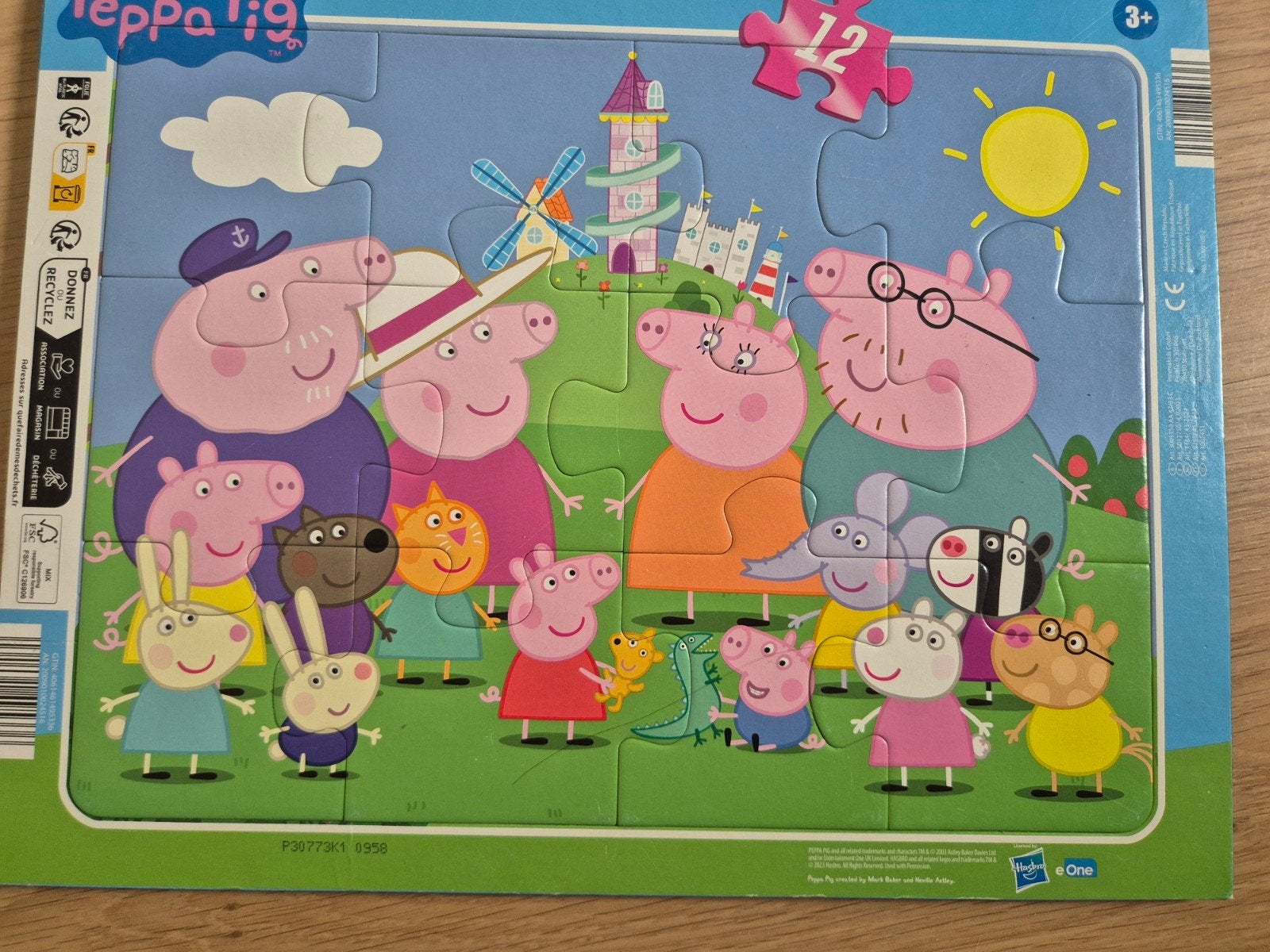 Twee verschillende Peppa Pig Puzzels 12 Stukjes - Zo goed al, Ophalen of Verzenden, 10 tot 50 stukjes, Zo goed als nieuw, 2 tot 4 jaar