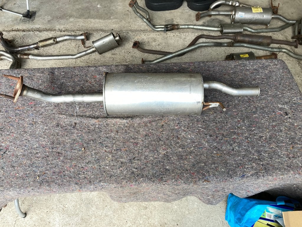 Nieuwe Uitlaat eind dempers voor Mazda2/Mazda 323/626., Ophalen, Nieuw, Mazda