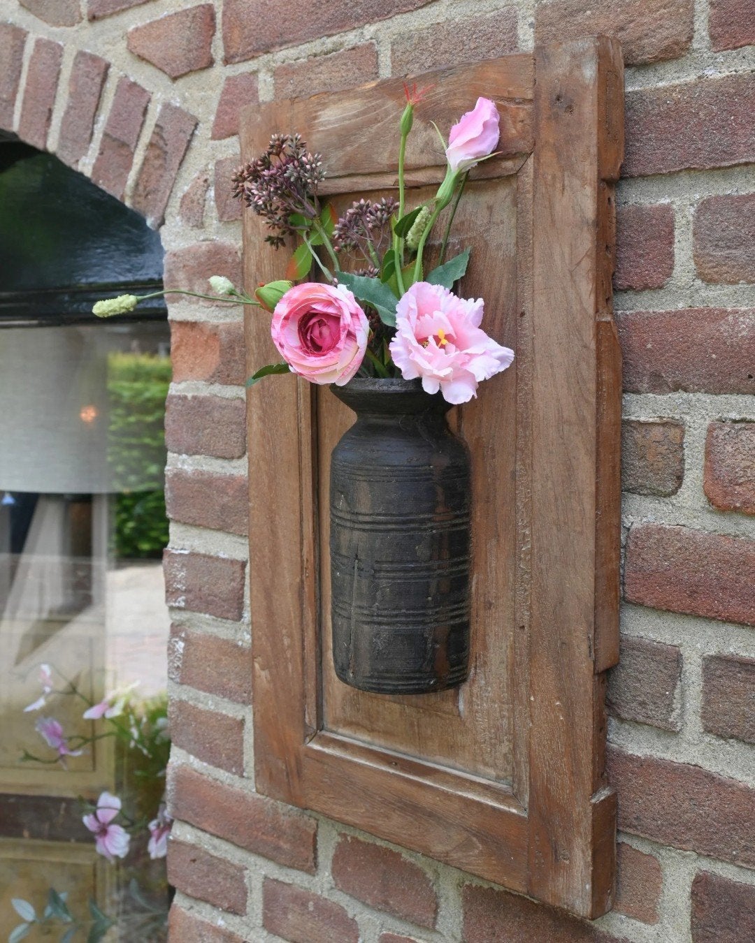Oud wandpaneel met Nepalese pot, Huis en Inrichting, Ophalen, Nieuw