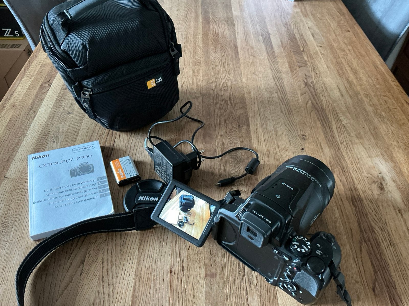 Nikon coolpix P 900 , 83 x optical zoom , 24-2000 mm., Ophalen, Spiegelreflex, Ingebouwde flitser, 16 megapixels