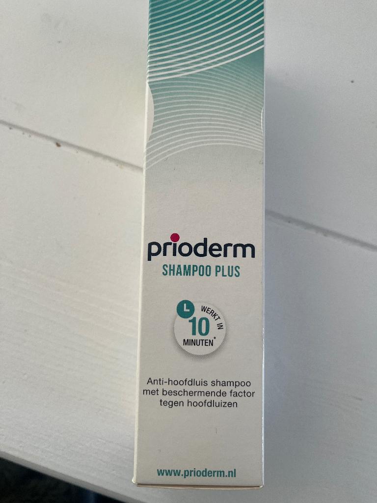 Prioderm shampoo plus nieuw luizenkam anti hoofdluis, Ophalen of Verzenden, Nieuw, Shampoo of Conditioner
