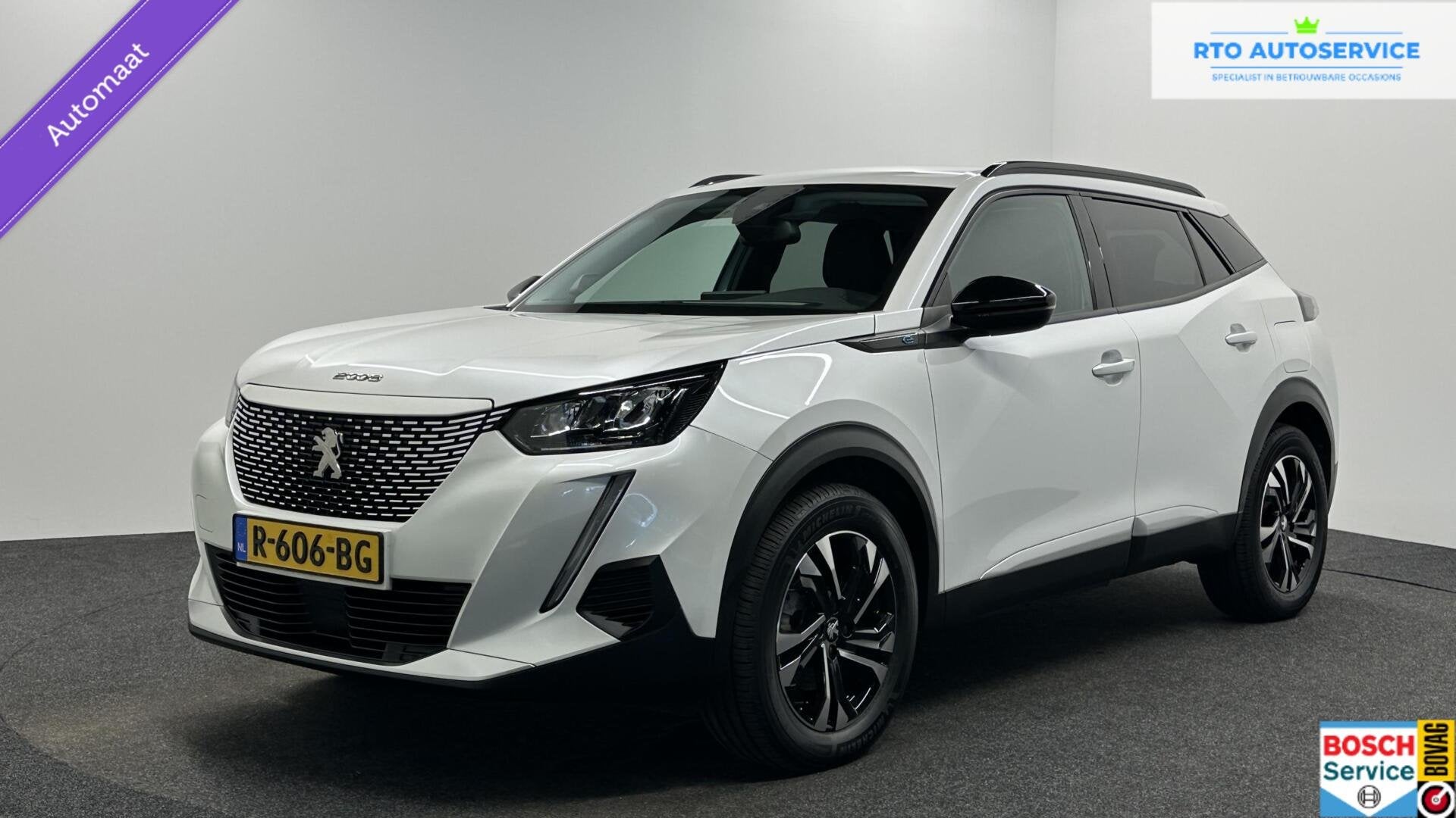 Peugeot e-2008 EV Allure Pack 50 kWh 93%SOH 3 FASE CAMERA EC, Auto's, 136 pk, Gebruikt, Zwart, Met garantie (alle)