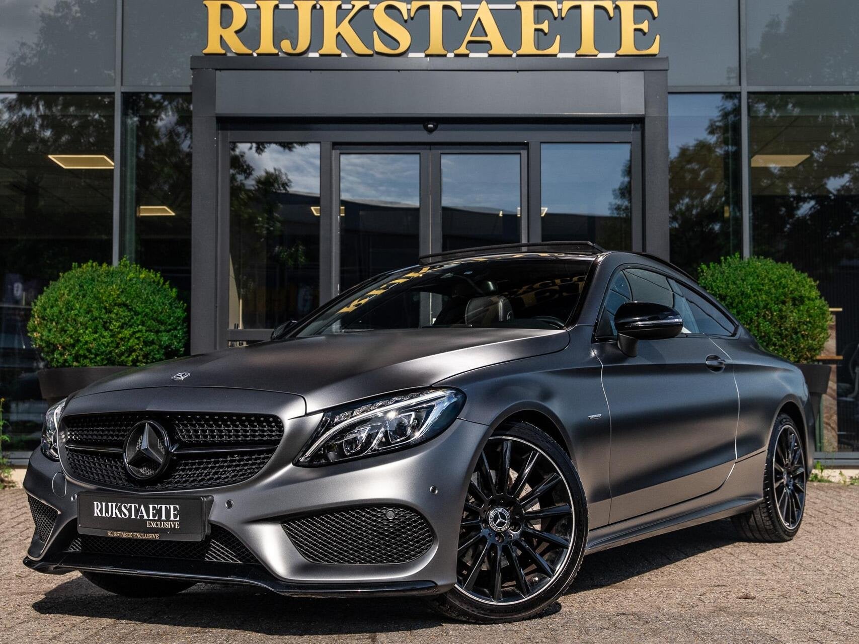 Mercedes C-klasse Coupé C200 AMG Premium|PANO|BURMESTER|CAM, Auto's, Automaat, Dealer onderhouden, Achterwielaandrijving, 4 cilinders