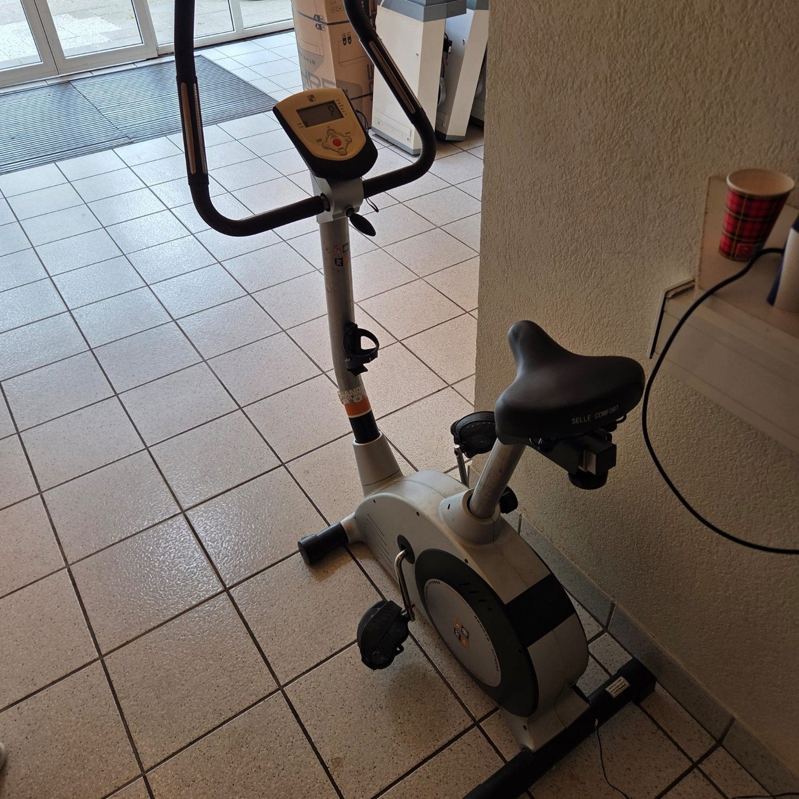 Hometrainer, Ophalen, Gebruikt, Metaal, Benen
