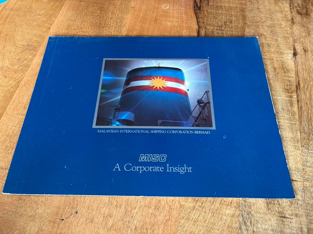 MISC A Corporate Insight brochure, Ophalen of Verzenden, Boek of Tijdschrift
