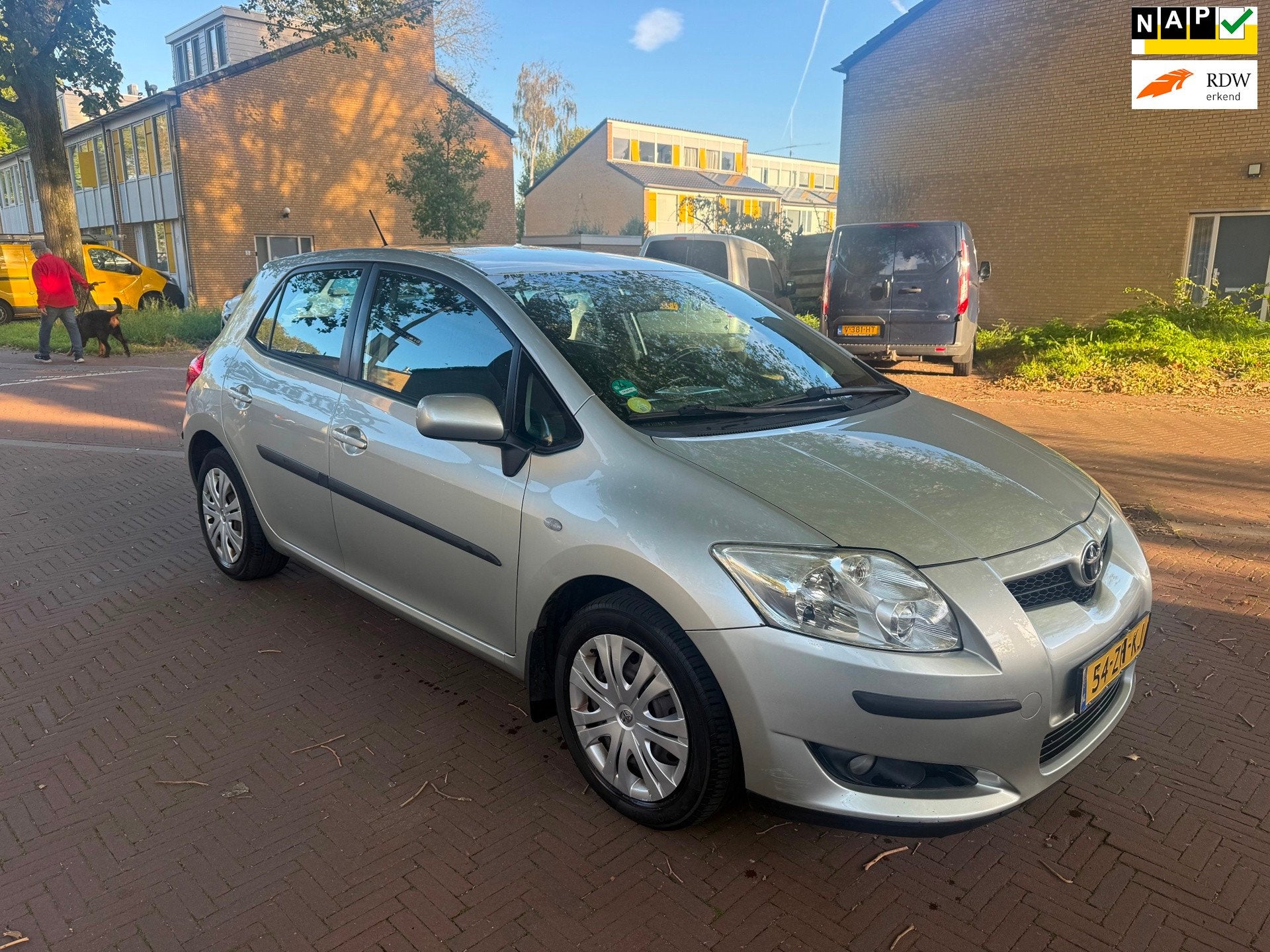 Toyota Auris AUTOMAAT/ Airco / leuke auto, Auto's, 450 kg, Gebruikt, 4 cilinders, 1240 kg
