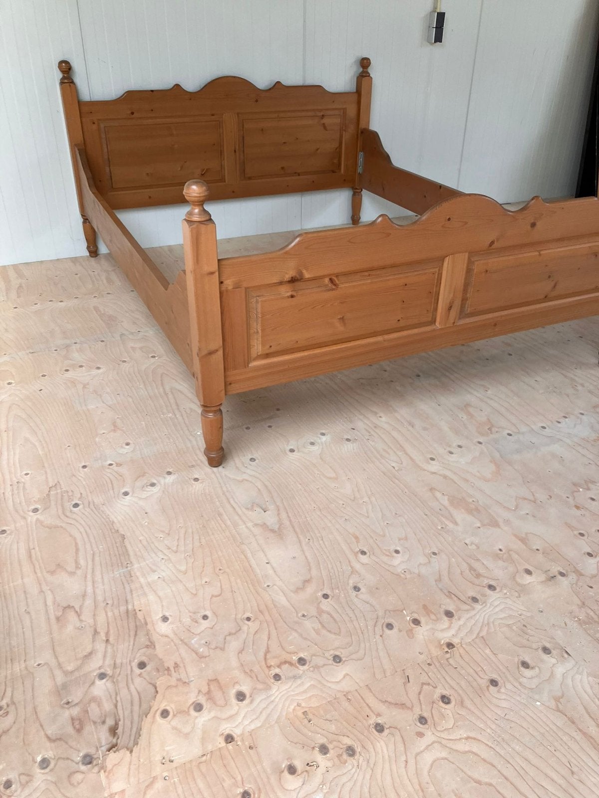 Grenen bed 160x200cm, Antiek en Kunst, Ophalen