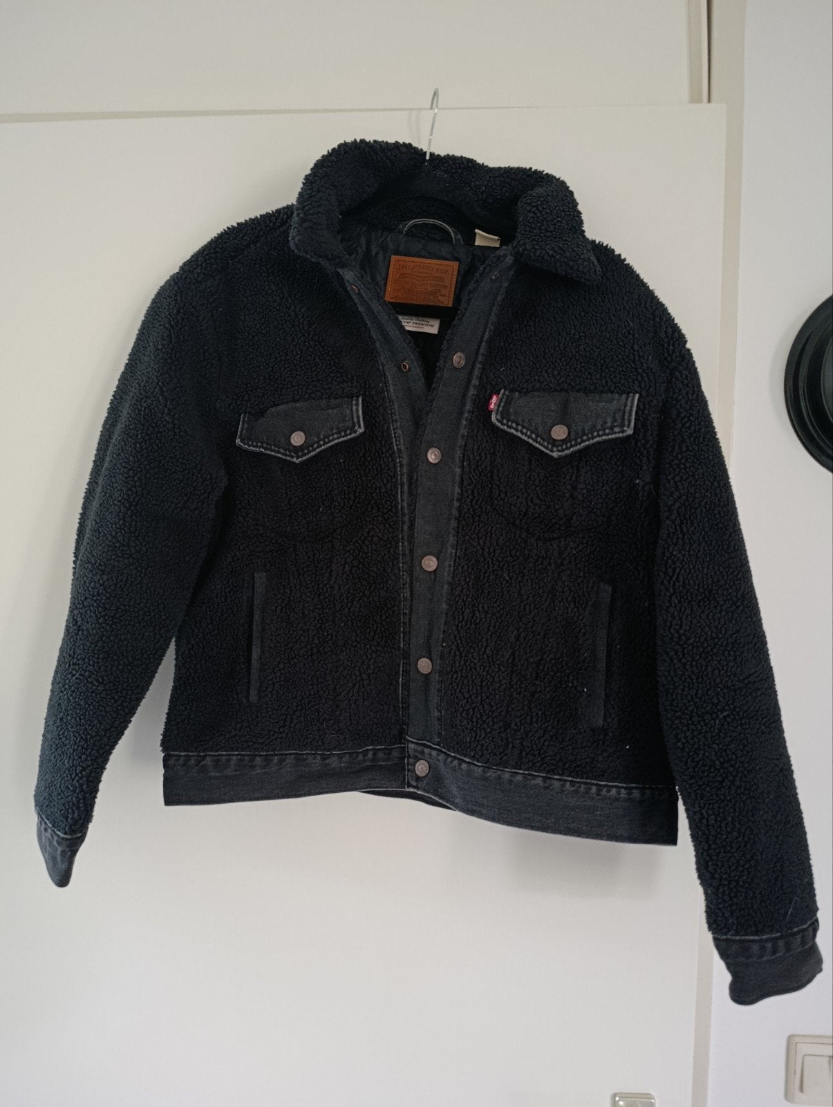 Levi's Teddy Trucker Jas Zwart Maat L, Zwart, Maat 42/44 (L), Ophalen of Verzenden, Zo goed als nieuw