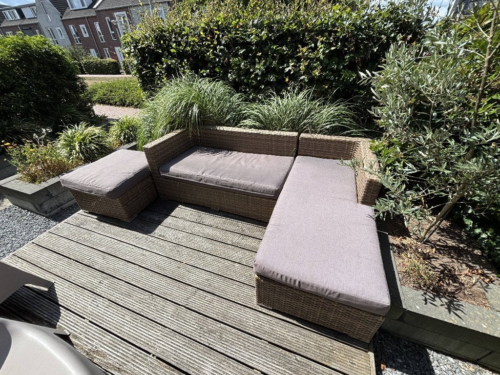 Loungeset, Ophalen, 4 zitplaatsen, Kunststof, Gebruikt