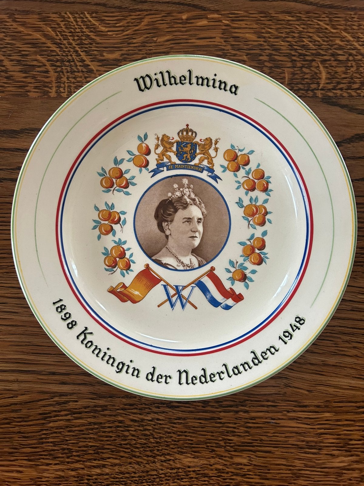 Bord tgv 50 jarig reg jubileum Wilhelmina, Ophalen of Verzenden, Servies