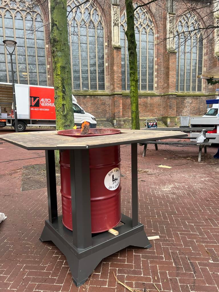 Statafel met vuurkorf en BBQ functie - Uniek design, Ophalen, Nieuw