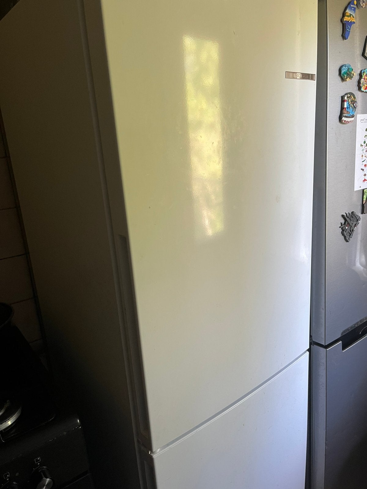 Zgan Bosch Koel-vriescombinatie (VitaFresh & LowFrost) - Wit, Witgoed en Apparatuur, Koelkasten en IJskasten, Ophalen, 200 liter of meer