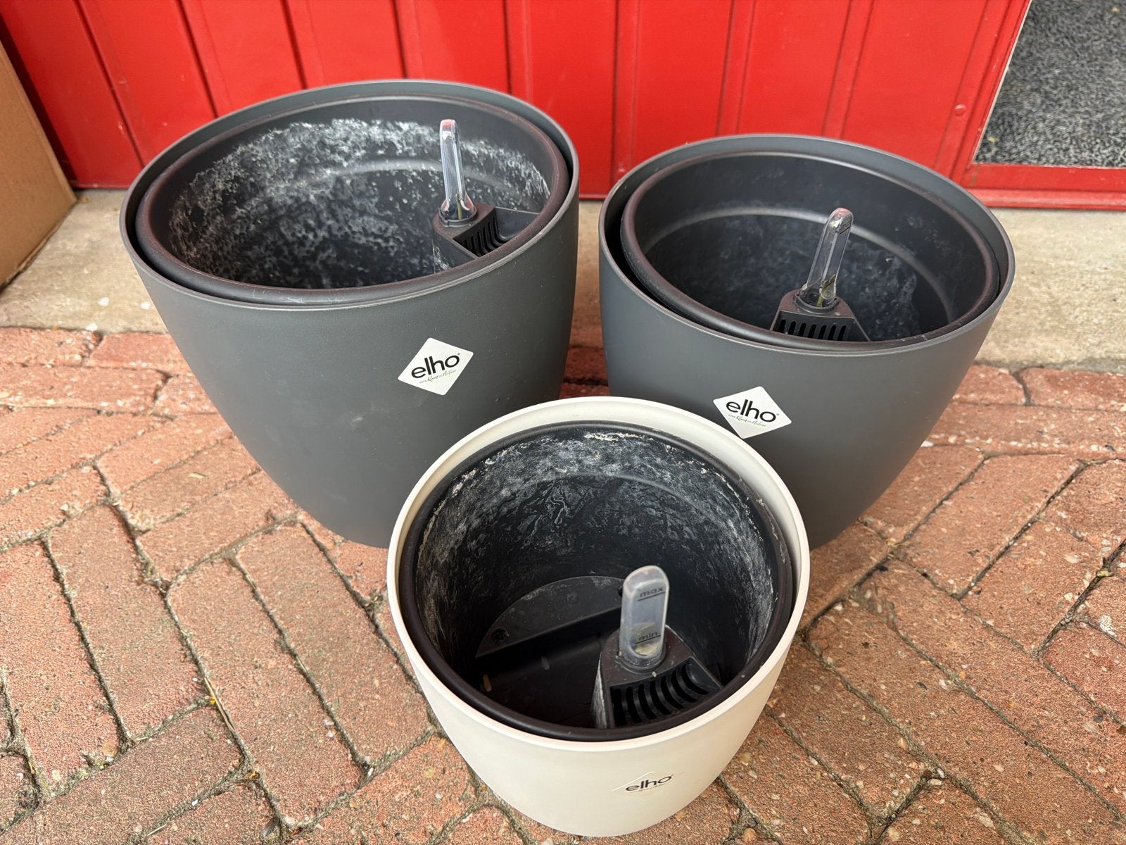 3 Elho bloempotten met watermeter, 25 tot 40 cm, Kunststof, Gebruikt, Rond