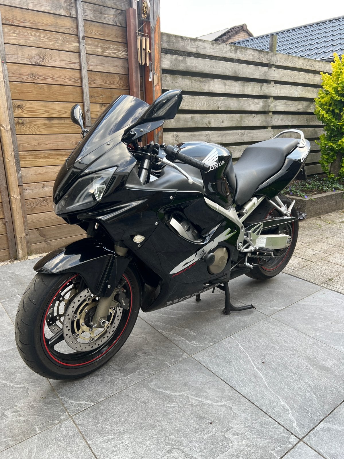 Honda CBR 600 F — 2005 | 25.000 km, Particulier