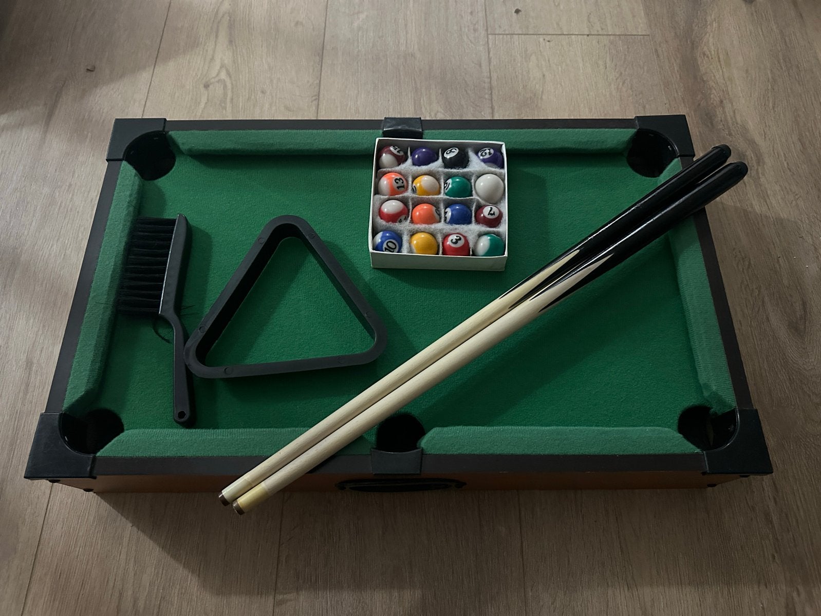 Compacte Tafel Pooltafel - Compleet met Accessoires, Sport en Fitness, Biljarten en Poolen, Ophalen, Zo goed als nieuw, Pooltafel