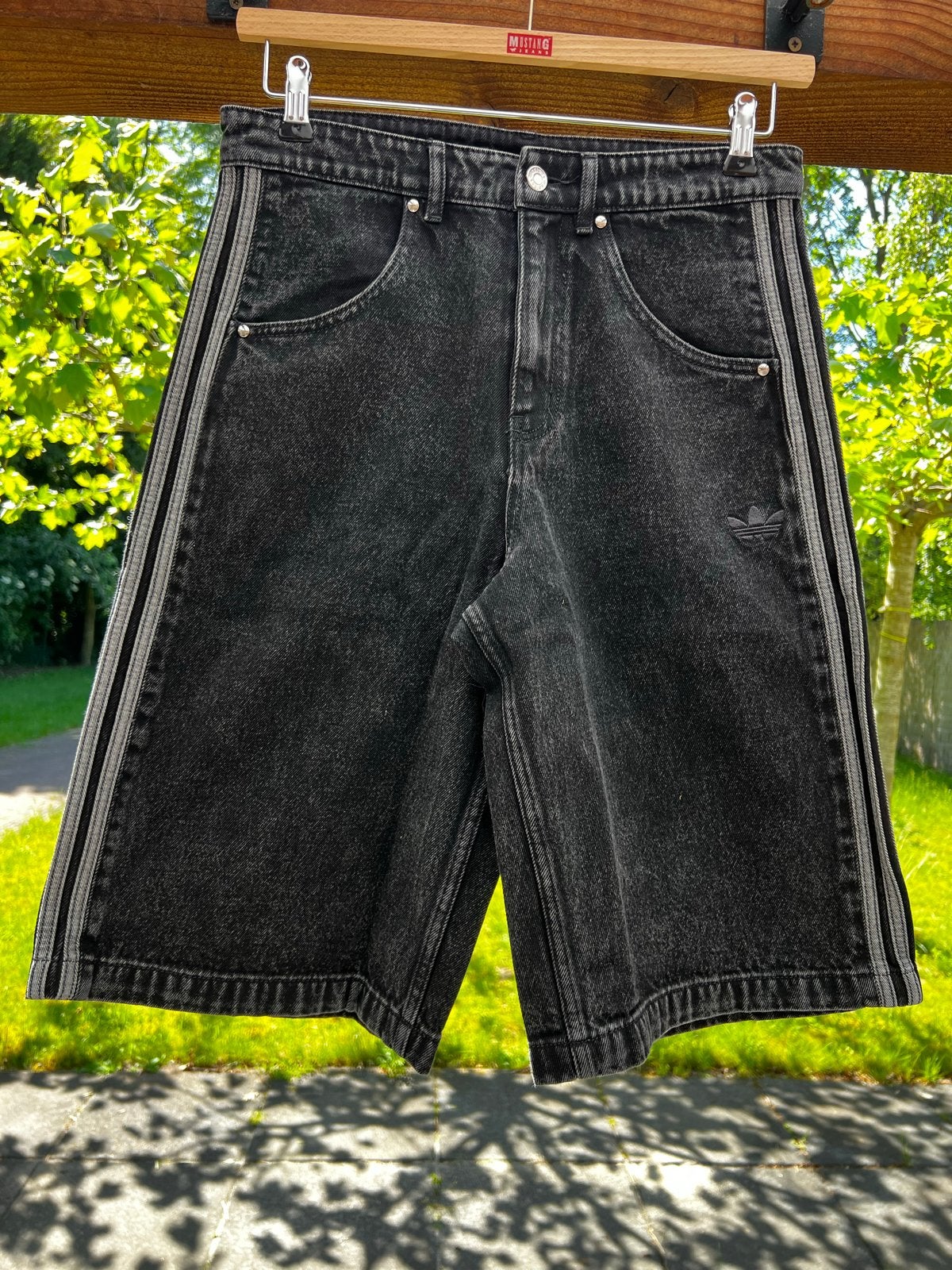 Adidas Denim Firebird Shorts Zwart - Maat 32, Maat 38/40 (M), Zwart, Nieuw, Ophalen of Verzenden