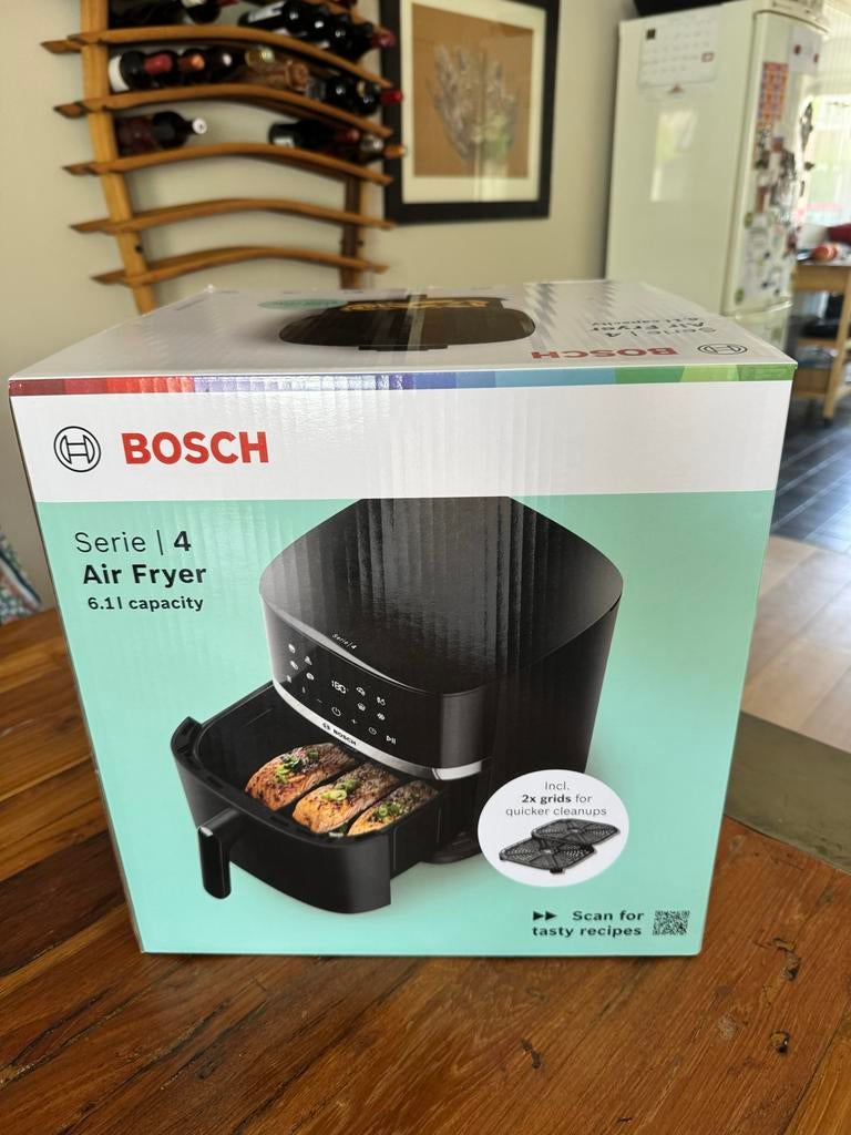 Bosch serie | 4 airfryer 6.1l- Nieuw in doos, Ophalen of Verzenden, Zo goed als nieuw, Airfryer, 1500 gram of meer