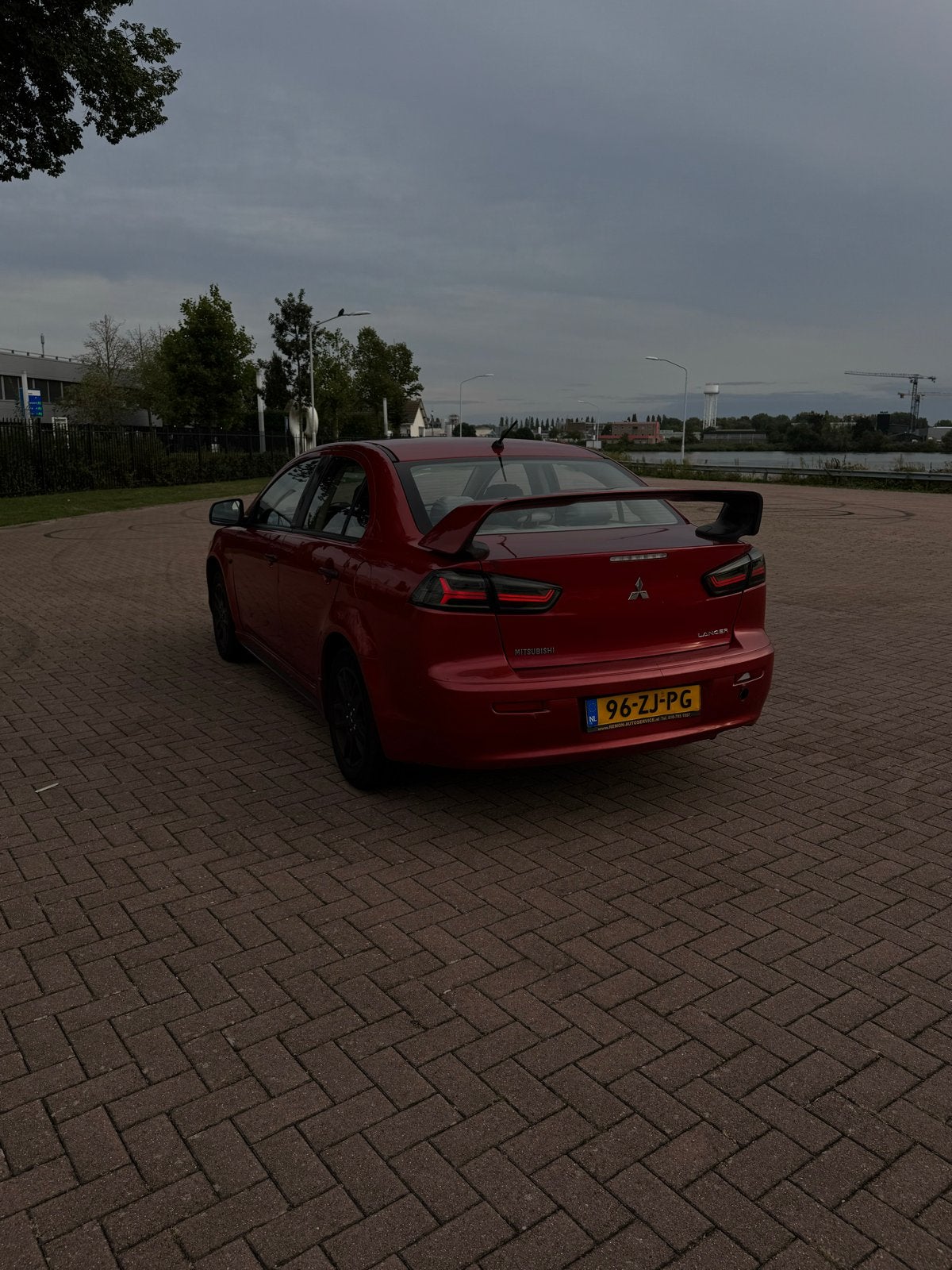 Mitsubishi Lancer 1.5 Mivec Sports Sedan 2008 Rood