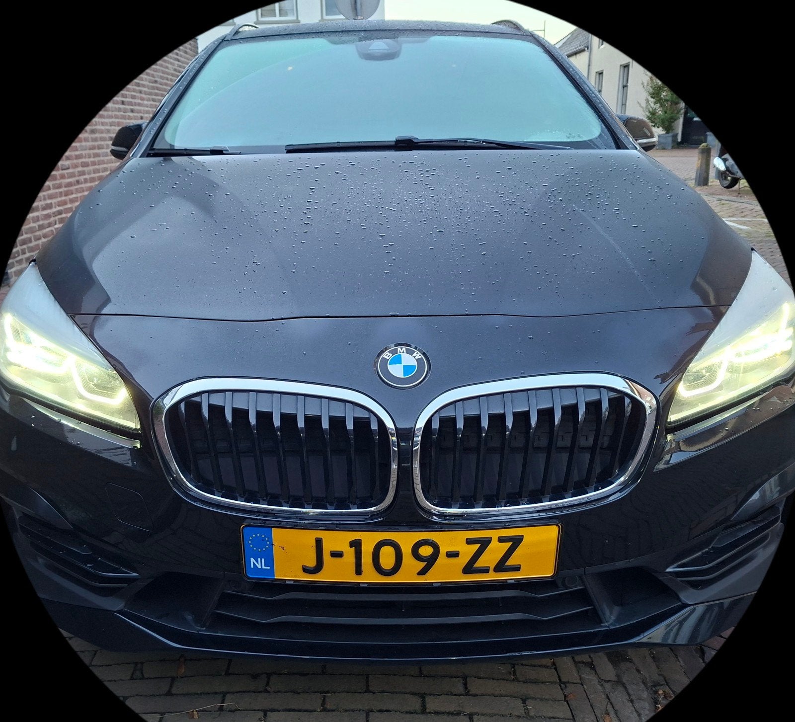 BMW 2-Serie Active Tourer 220i 192pk Aut 2020 Zwart, Auto's, 1998 cc, Zwart, 75 €/maand, Particulier