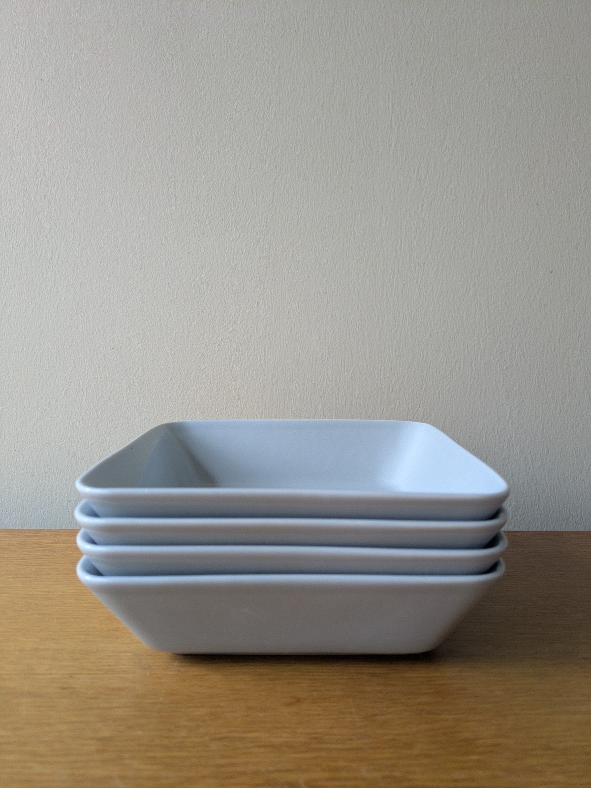 Iittala Teema diepe borden grijs 16x16cm, Gebruikt, Overige merken, Ophalen of Verzenden, Bord(en)