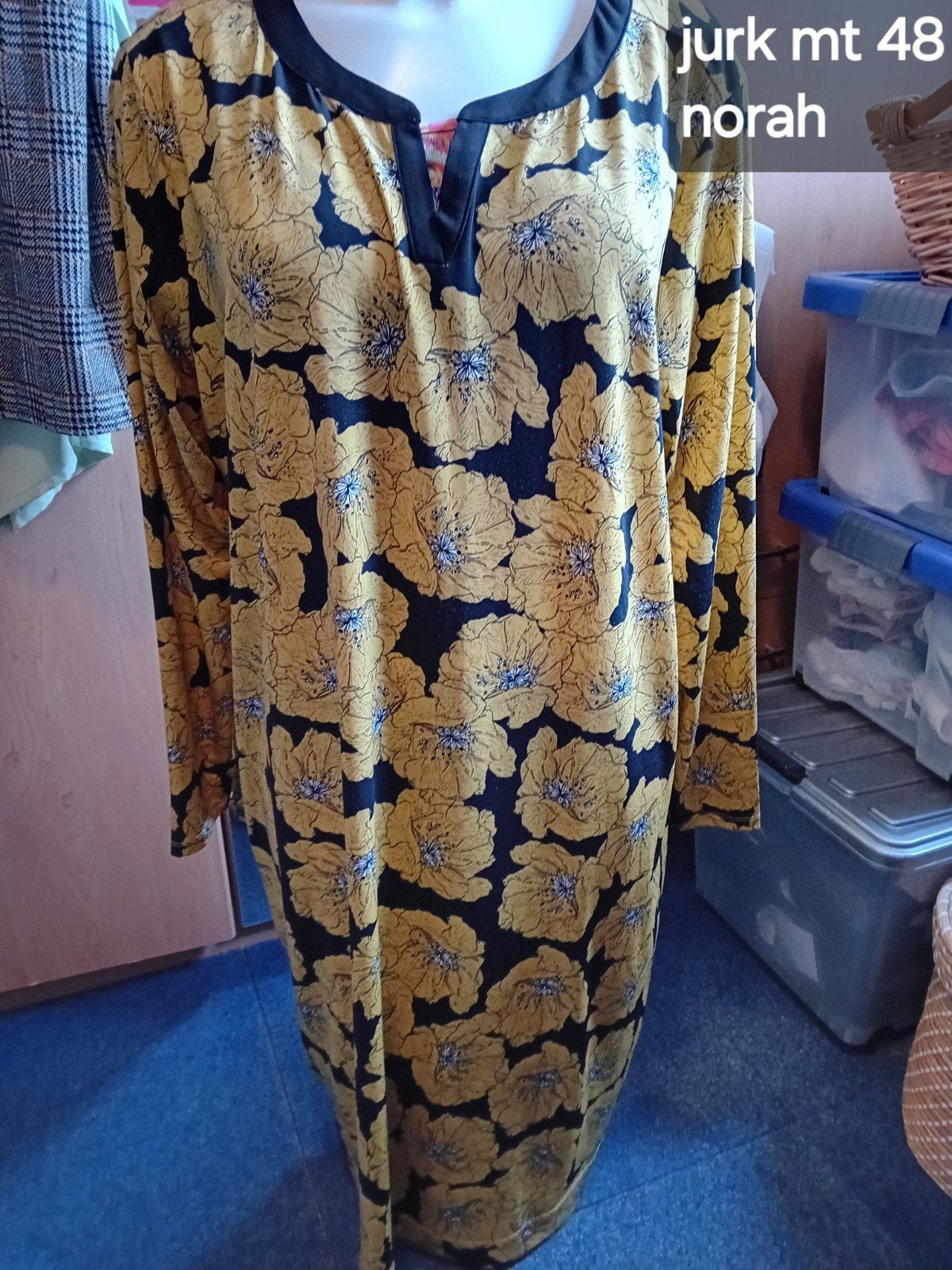 Norah jurk met bloemenprint en ceintuur - Maat 48, Kleding | Dames, Geel, Maat 46/48 (XL) of groter, Ophalen of Verzenden, Zo goed als nieuw