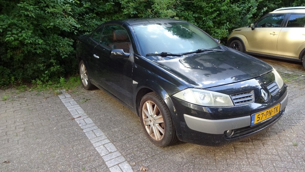 Renault Mégane 2.0 16V Autcom Cabrio 2004 Zwart, Auto's, Voorwielaandrijving, 1998 cc, Parkeersensor, 4 cilinders