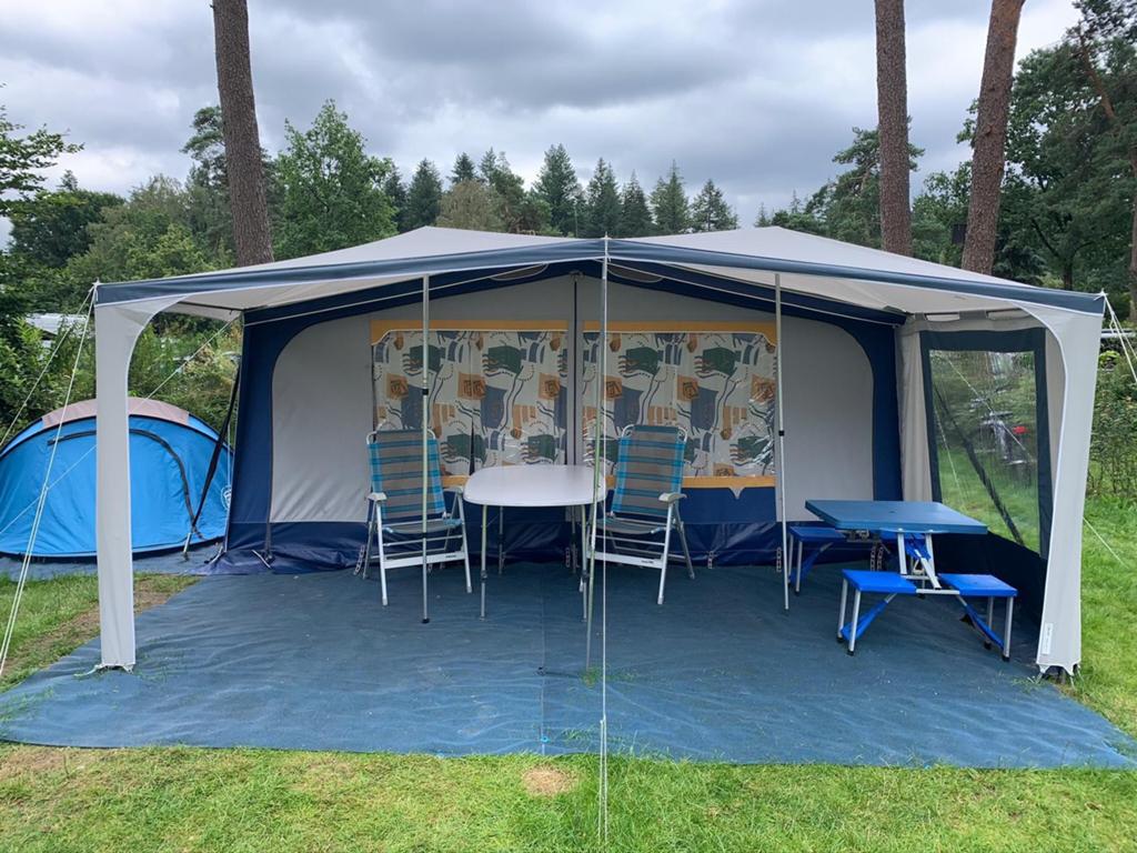 Burstner Amara de Luxe 450 uit 2001 met voortent en luifel, Rondzit, Koelkast, Particulier, Tot en met 4