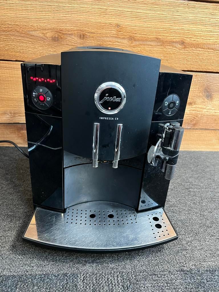 Jura Impressa C9 Koffiemachine - Volautomatisch, Witgoed en Apparatuur, Koffiezetapparaten, Ophalen, Afneembaar waterreservoir