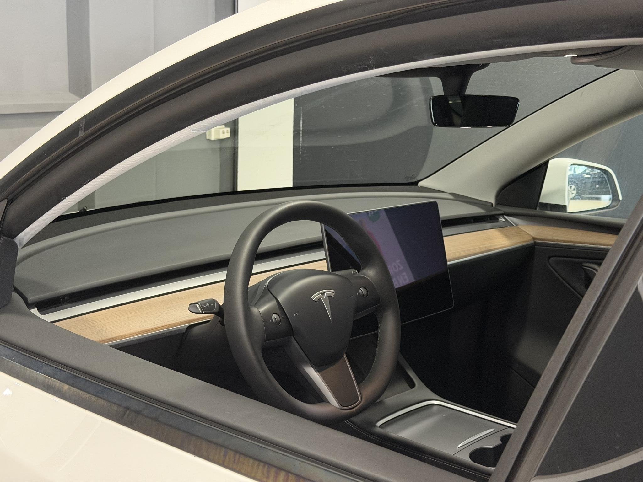 Tesla Model Y Long Range AWD 75 kWh | SOH 91% |, Auto's, Automaat, Stof, Gebruikt, 495 min