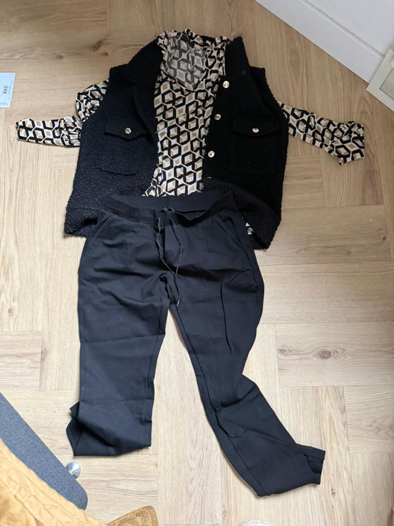 Dameskledingpakket: blouse, gilet en broek - Maat 38, Zwart, Lang, Gedragen, Ophalen