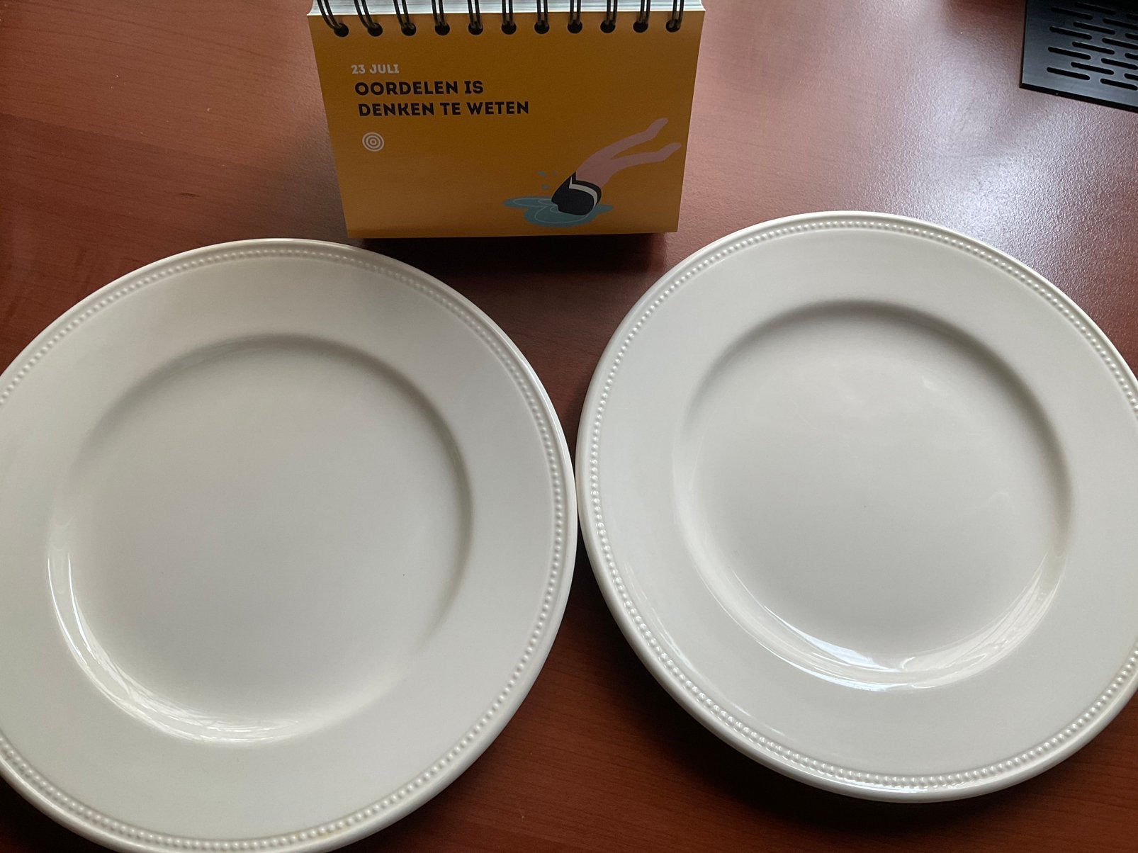 Royal Stafford Pearl /dinerborden 24.5 / SIEBEL JUWELIERS, Ophalen of Verzenden, Zo goed als nieuw, Bord(en), Overige stijlen