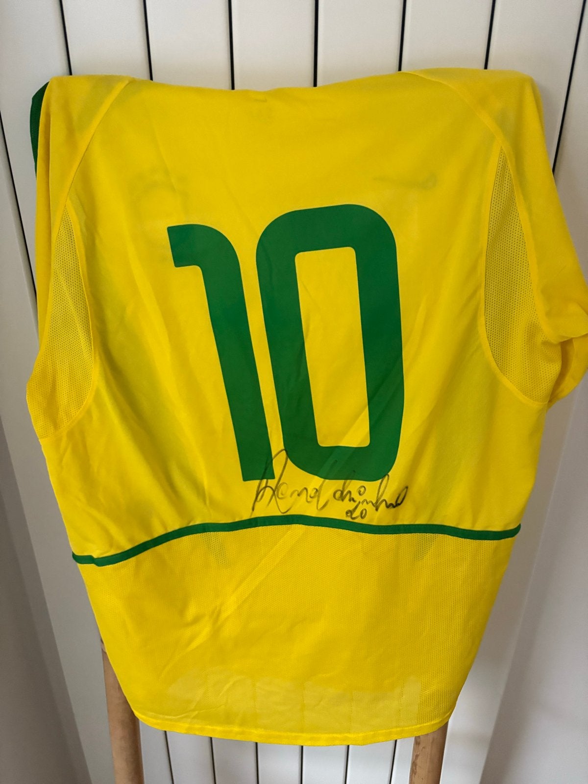 Gesigneerd Ronaldinho Brazilië Thuisshirt - Maat m, Maat 48/50 (M), Geel, Ophalen of Verzenden, Zo goed als nieuw