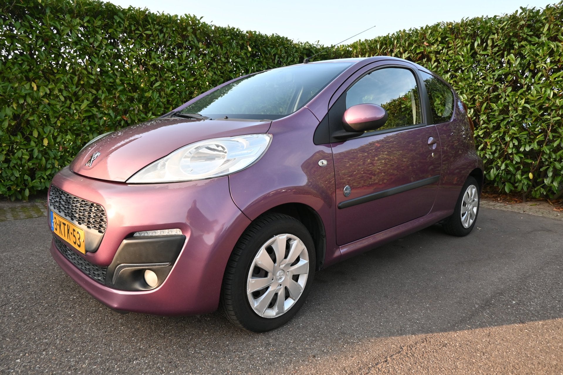 Peugeot 107 1.0 Envy. Origineel Nederlandse auto met NAP., Voorwielaandrijving, Euro 5, Gebruikt, Overige kleuren