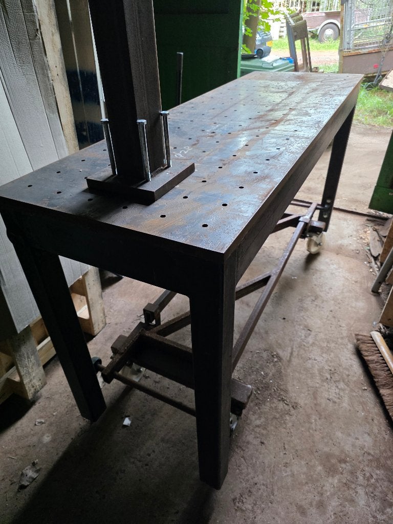 Robuuste Lastafel op wielen - voor motorfiets-constructie, Doe-het-zelf en Verbouw, Ophalen, Gebruikt, 170 cm of meer
