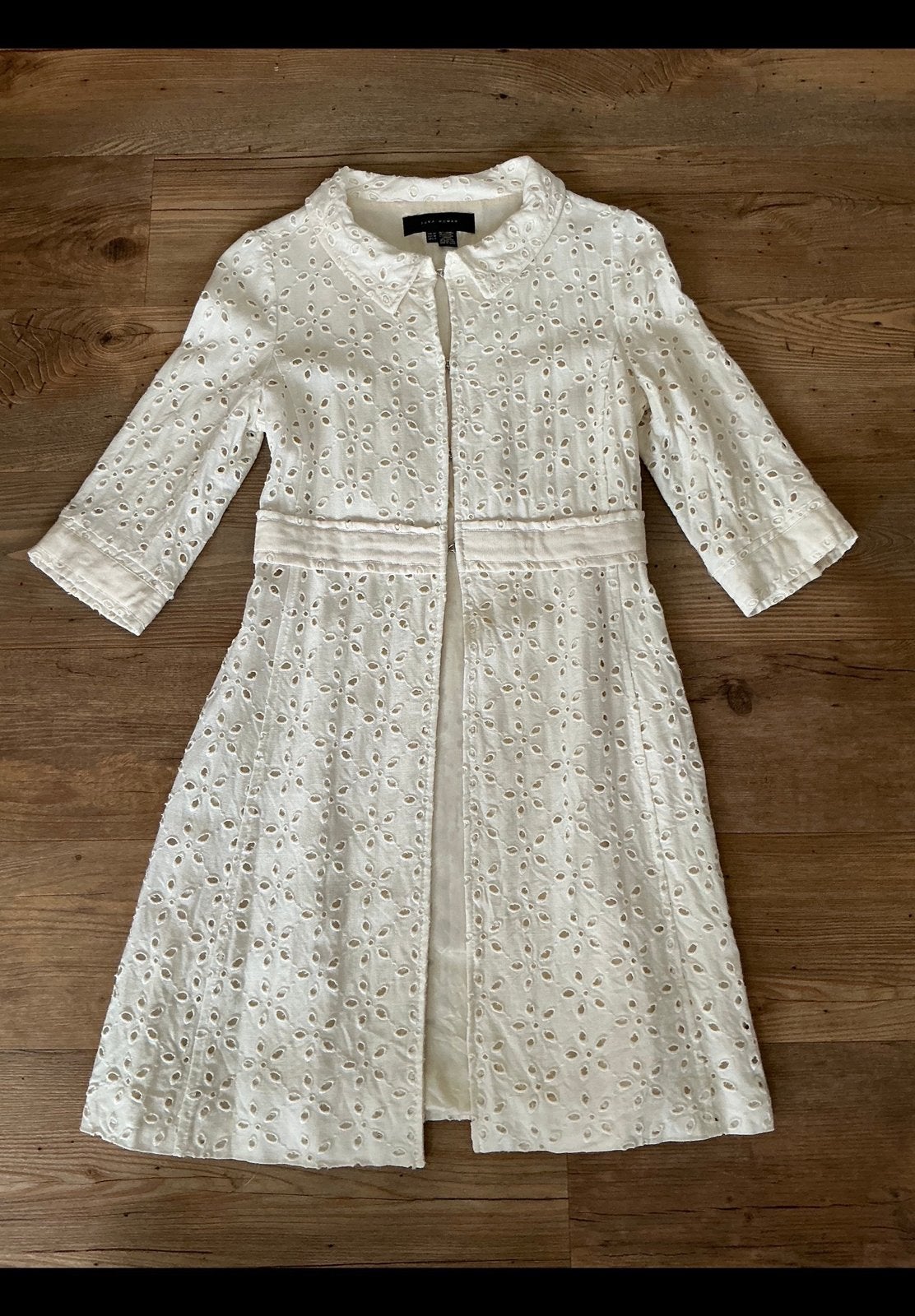 Bijzondere jas / jurk of robe manteaux. Ecru, off white Mt M, Maat 38/40 (M), Beige, Ophalen of Verzenden, Zo goed als nieuw
