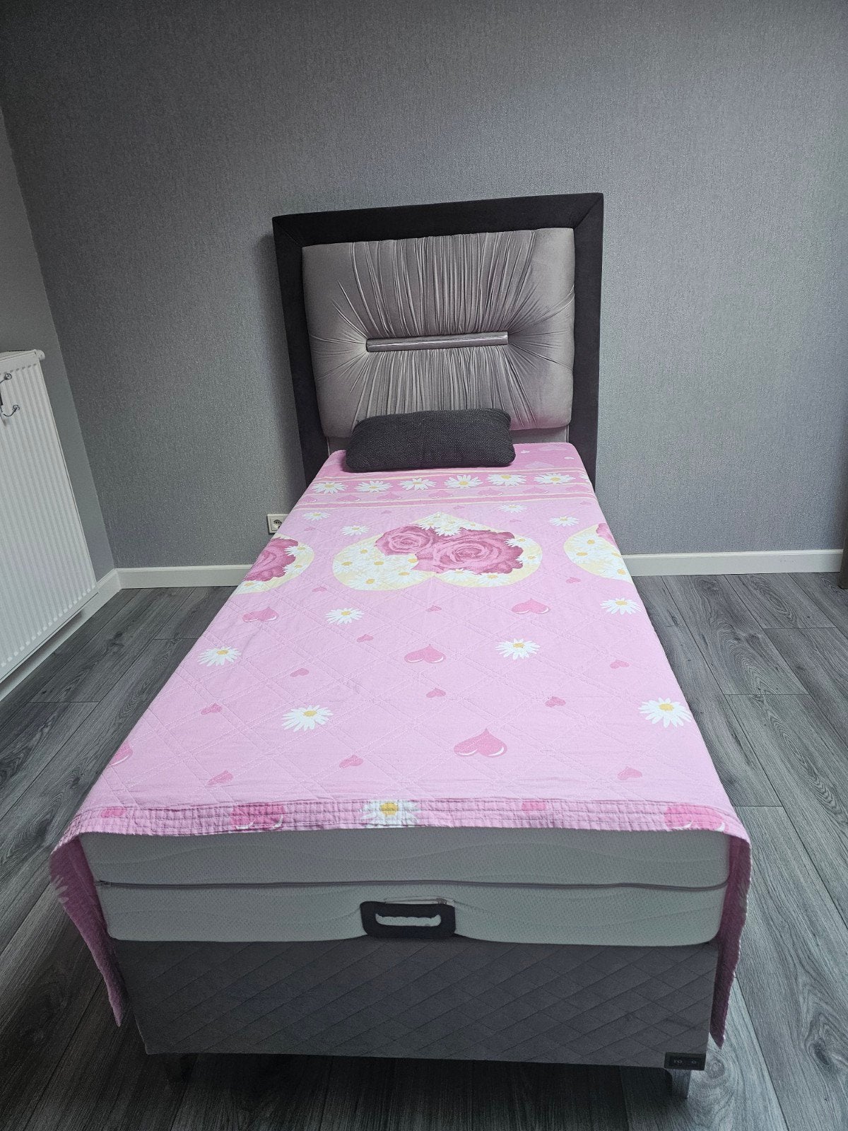 Eenpersoonsbed met opbergruimte en gestoffeerd hoofdbord, Ophalen, Gebruikt, Eenpersoons, Overige maten
