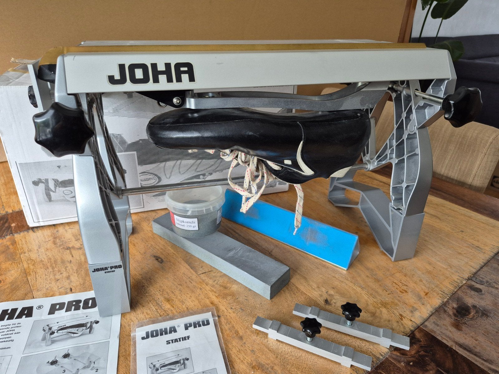 JOHA PRO slijptafel voor schaatsen met slijpstenen, Sport en Fitness, Schaatsen, Ophalen of Verzenden, Zo goed als nieuw, Overige typen
