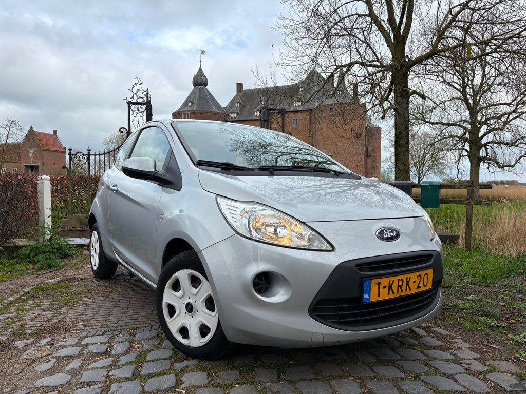 Ford Ka 1.2 Champions Edition start/stop DISRIEM VV/AIRC/NAP, Auto's, Ford, Voorwielaandrijving, Euro 5, Stof, Gebruikt