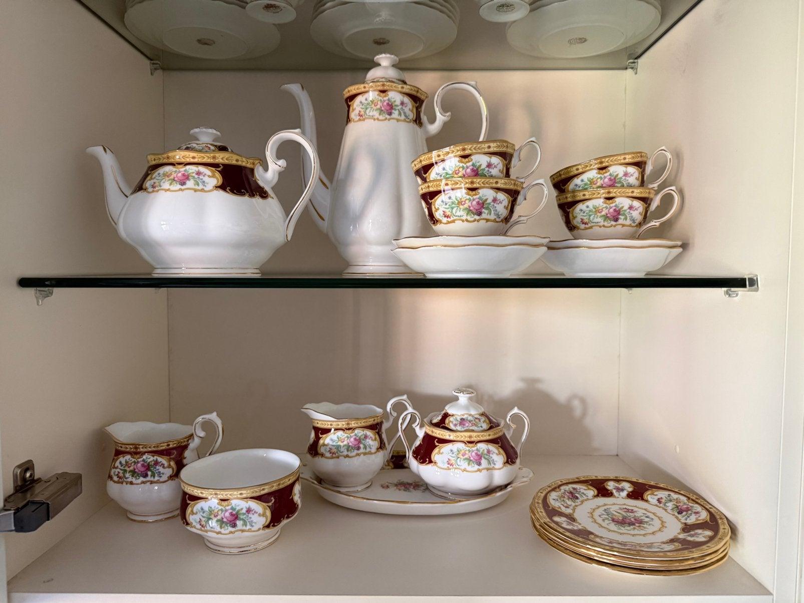 Royal albert lady hamilton servies koffie thee gebak, Huis en Inrichting, Ophalen, Overige typen, Zo goed als nieuw, Overige stijlen