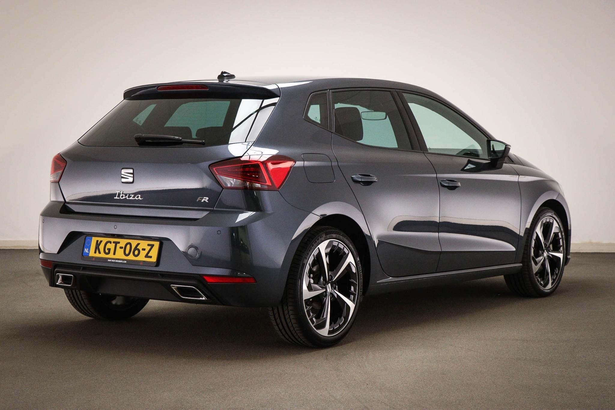 SEAT Ibiza 1.0 EcoTSI FR Anniversary | LED | STOELVERWARMING, Voorwielaandrijving, Stof, Gebruikt, 580 kg