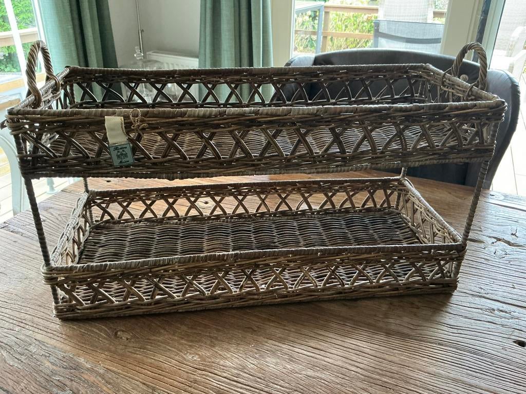 Riviera Maison rattan etagere, Ophalen of Verzenden, Zo goed als nieuw, Rond, Riet