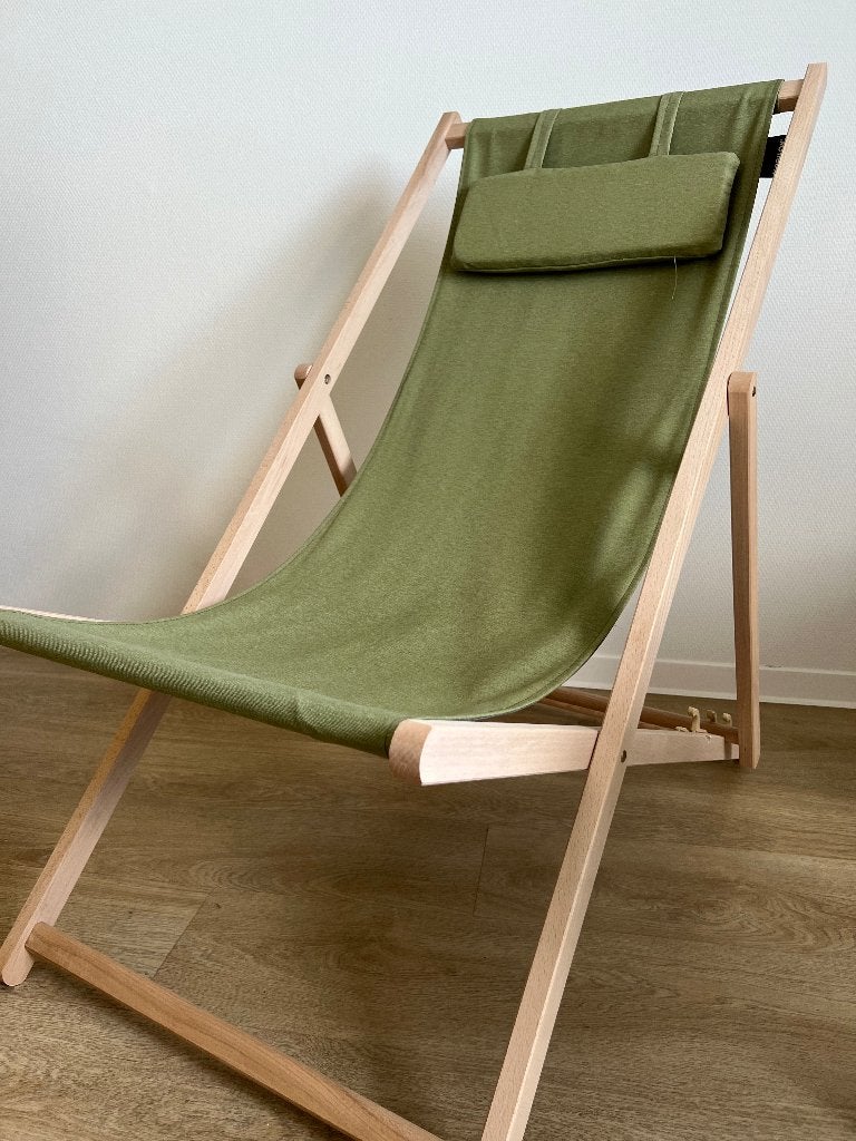 Wooden folding deck chair with cushion – olive green, Ophalen, Zo goed als nieuw, Hout, Inklapbaar