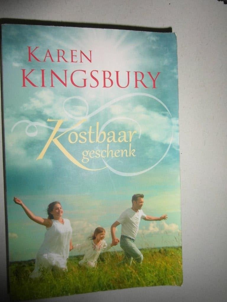 Kostbaar geschenk,  Karen Kingsbury, Ophalen of Verzenden, Zo goed als nieuw