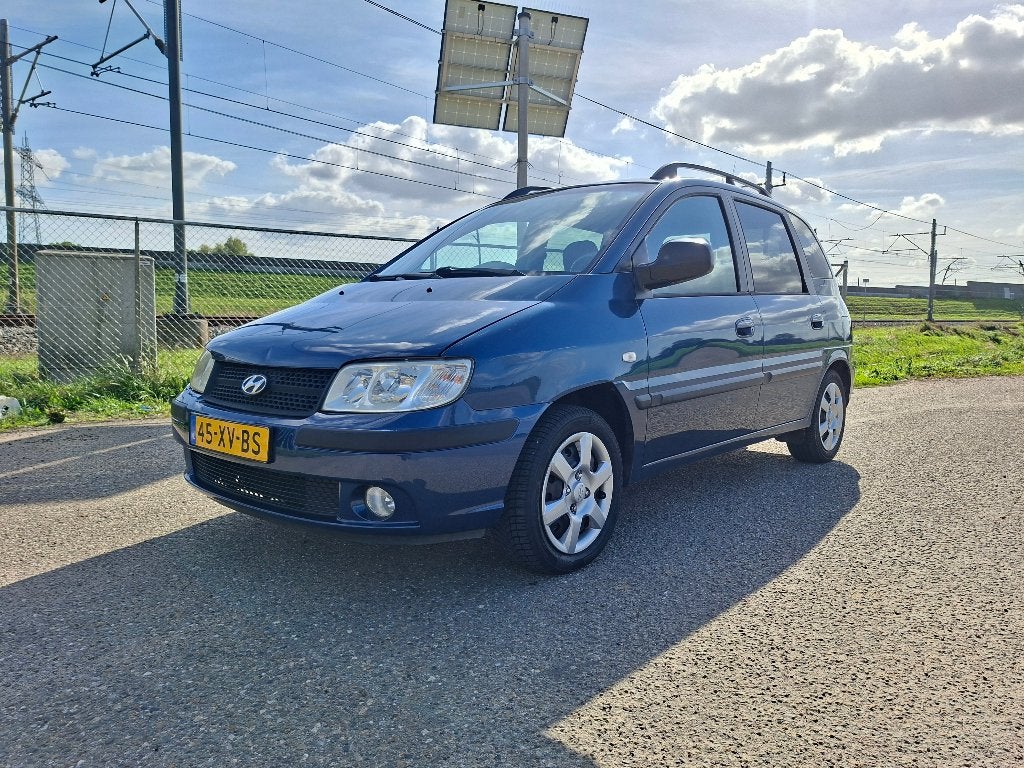 GERESERVEERD Hyundai Matrix 1.6 AUT 2007 Blauw Airco, Auto's, Matrix, Stof, 1599 cc, 4 cilinders