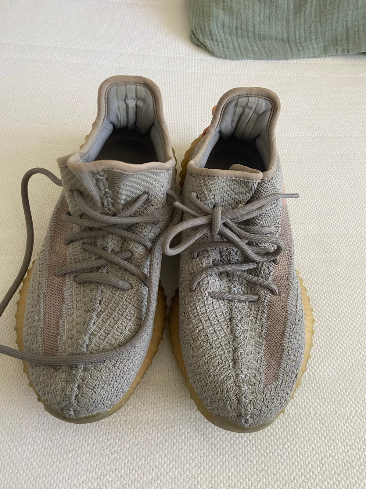 Adidas Yeezy Boost 350 V2 'Salt' - Maat 38, Ophalen of Verzenden, Gedragen, Grijs, Sneakers of Gympen