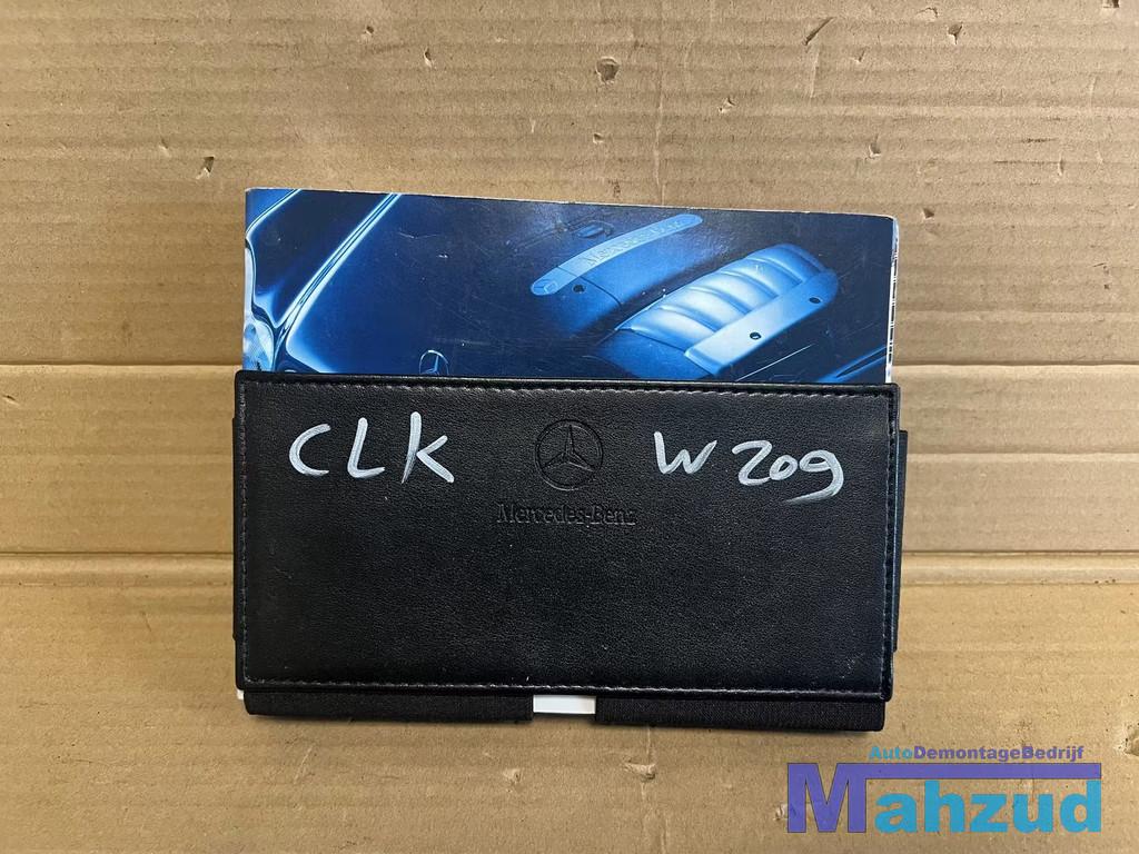 MERCEDES CLK W209 ENGELS UK Onderhoudsboekje serviceboekje, Gebruikt, Mercedes-Benz AG, Mercedes-Benz, Ophalen of Verzenden