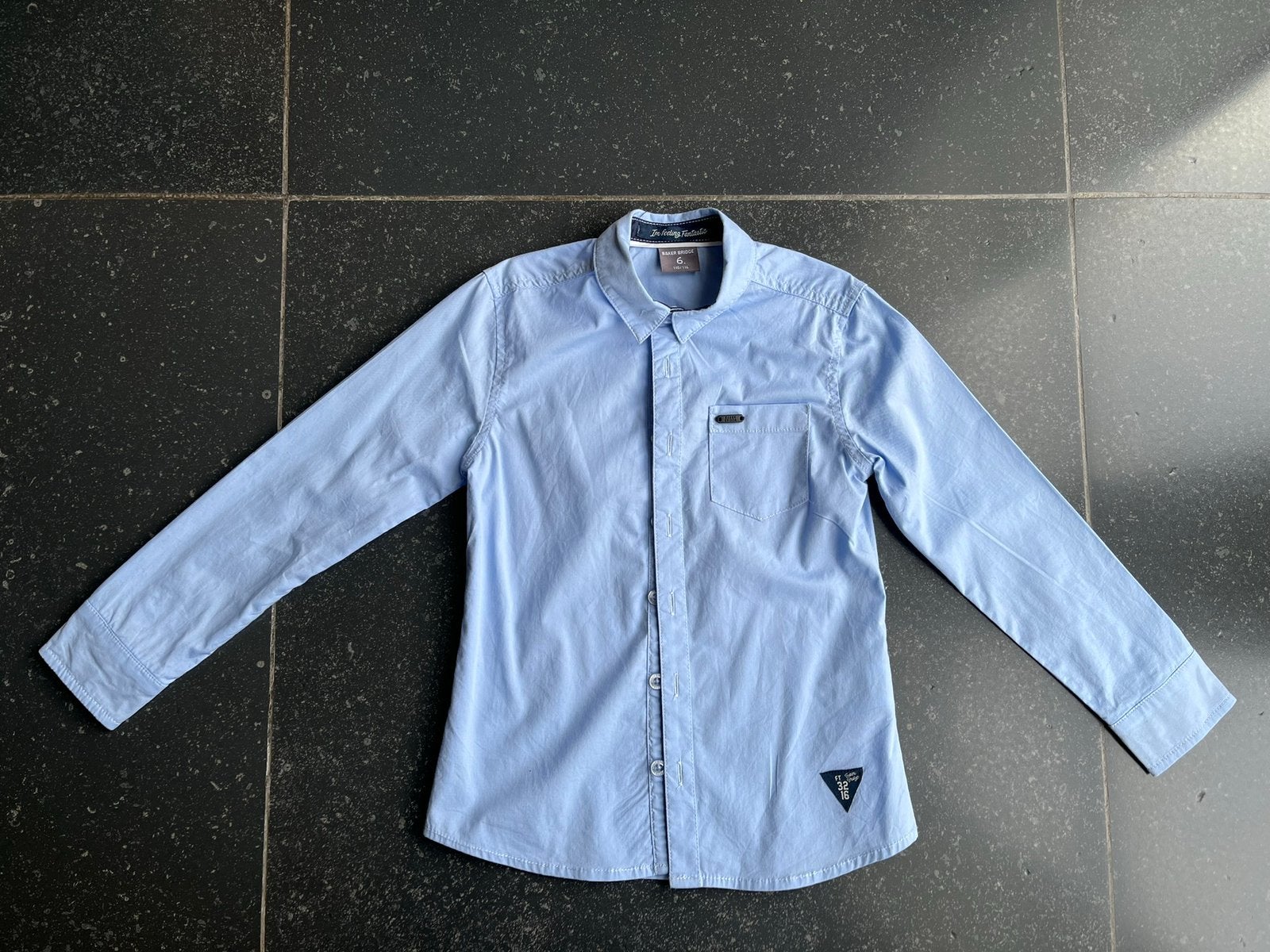 Jonges overhemd/blouse lichtblauw Baker Bridge  mt 6 110/116, Ophalen of Verzenden, Zo goed als nieuw, Jongen, Overhemd of Blouse