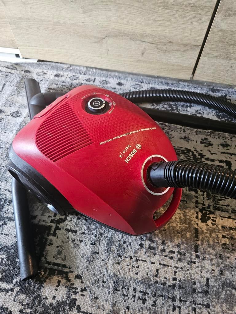 Bosch Serie 2 Stofzuiger - Compact en Krachtig, Ophalen, Gebruikt, Stofzak