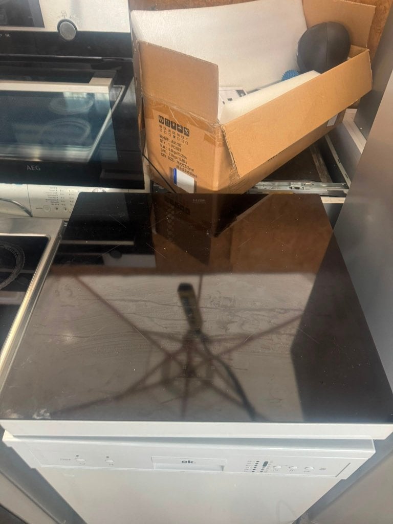 Zeer nette ETNA keramische kookplaat – KV3560WIT, Ophalen, 4 kookzones, Zo goed als nieuw, Energieklasse A of zuiniger